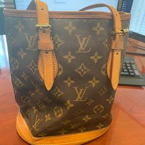 Louis Vuitton bucket purse
